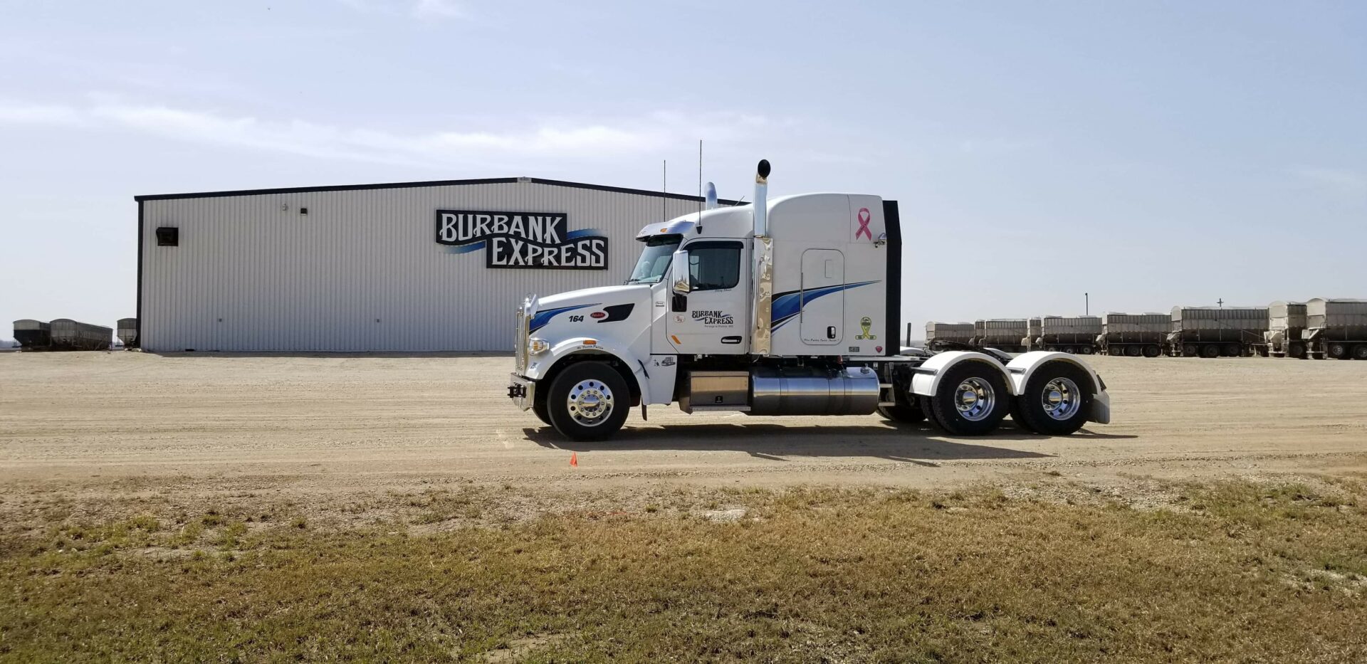 Burbank Express trailer in front of store Burbank Express trailer in front of store